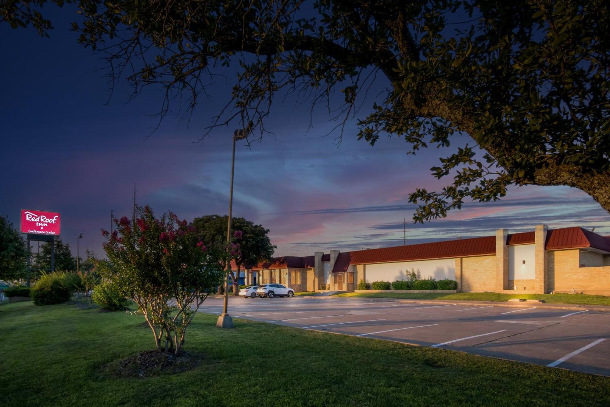 Red Roof Inn & Conference Center Mckinney Eksteriør billede